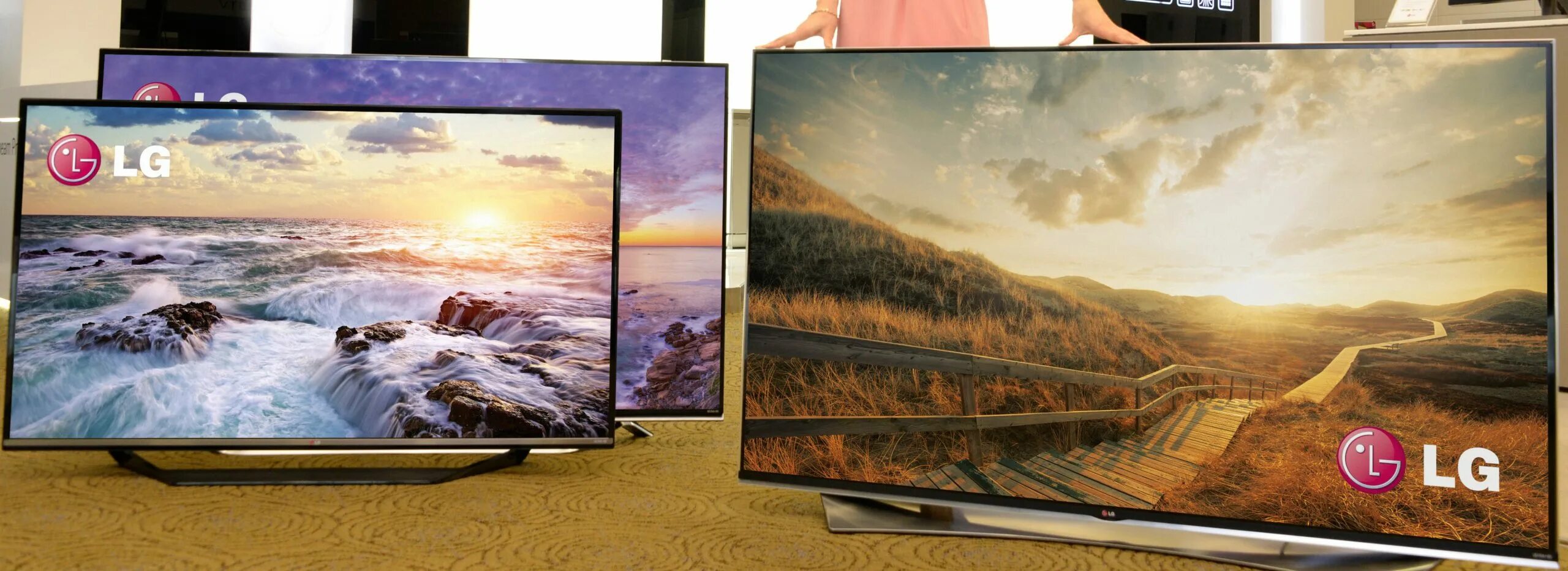 Lg ultra. LG Ultra 4k. LG TV 2015. Телевизор LG 2015 года. Телевизор LG 2022 года 4k.