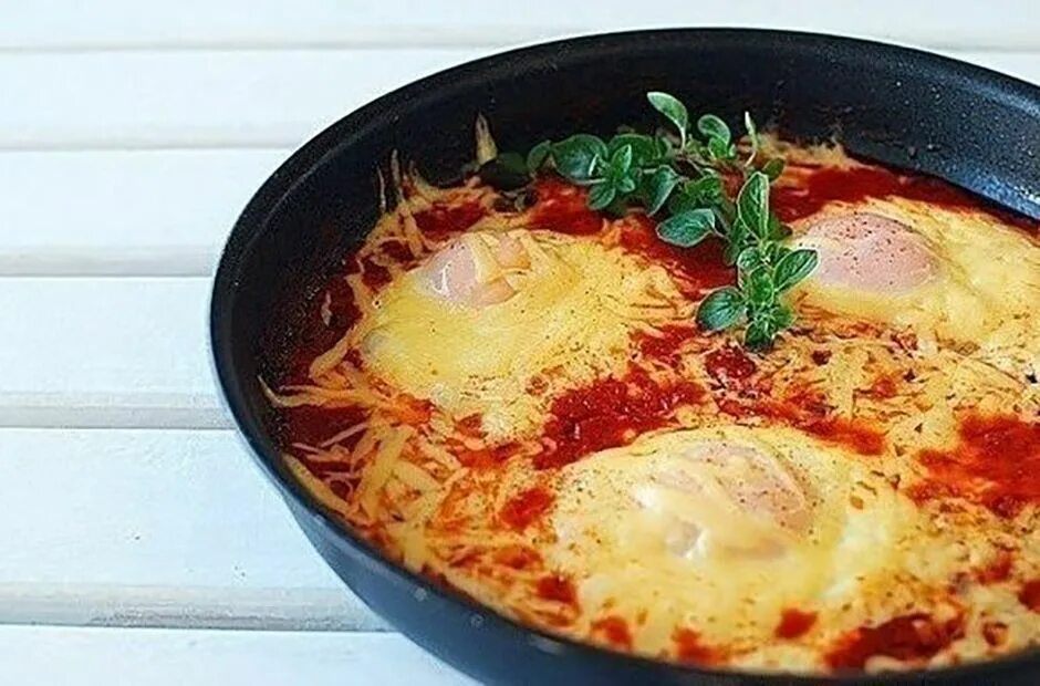 Блюда из яиц на сковороде быстро