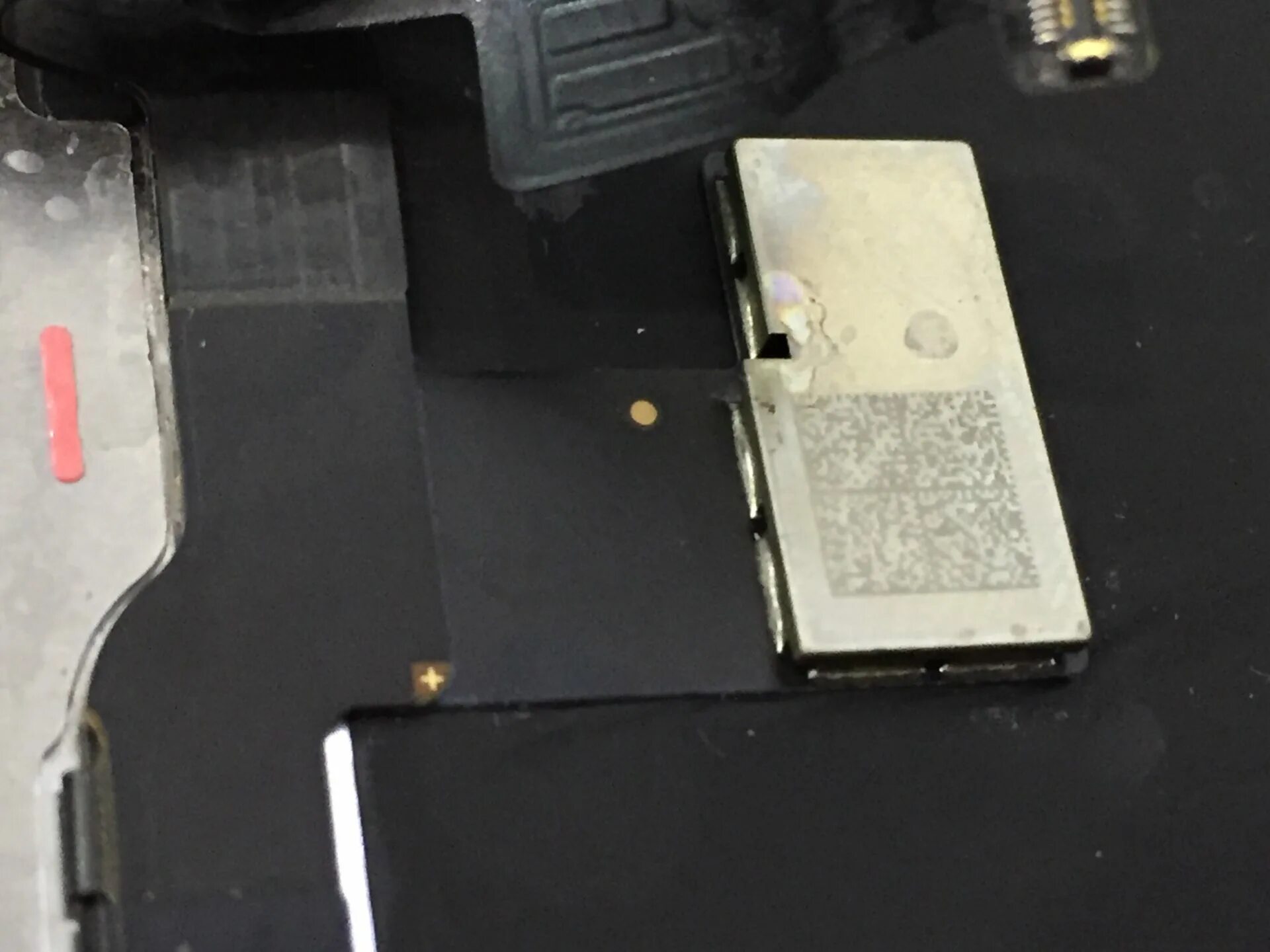 как отличить оригинальный дисплей от копии. Iphone 5s дисплей оригинал и фейк. ревизия дисплеев iphone 8. айфон 5 китайский и оригинал. как определить оригинальный дисплей.