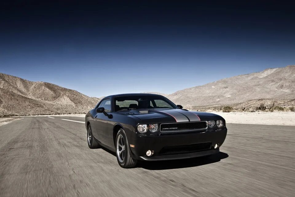 Dodge challenger srt8. Dodge challenger 2011. Dodge challenger srt8 392. Додж челленджер 2011. Додж челленджер срт 392.