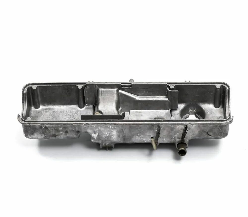 Клапанная крышка ваз 2110. 2105-1003260 ваз. Алюминиевая крышка гбц ваз 2101. Клапанная крышка ваз 2108. Крышка клапанов ваз.