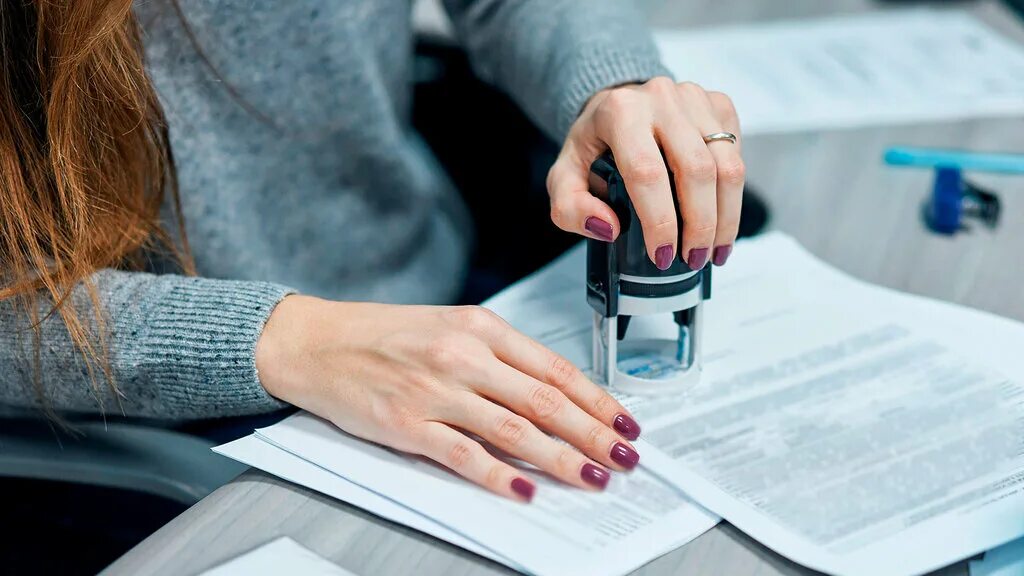 Гербовая печать. Круглый штамп для документов. Круглая печать. Поставить ш. Гербовая печать.