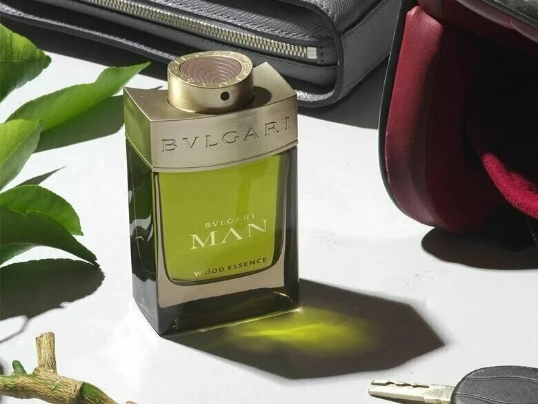 Bvlgari man wood essence. Bvlgari wood essence. Парфюм bvlgari glacial essence. Булгари мен эссенс. Bvlgari rain essence.