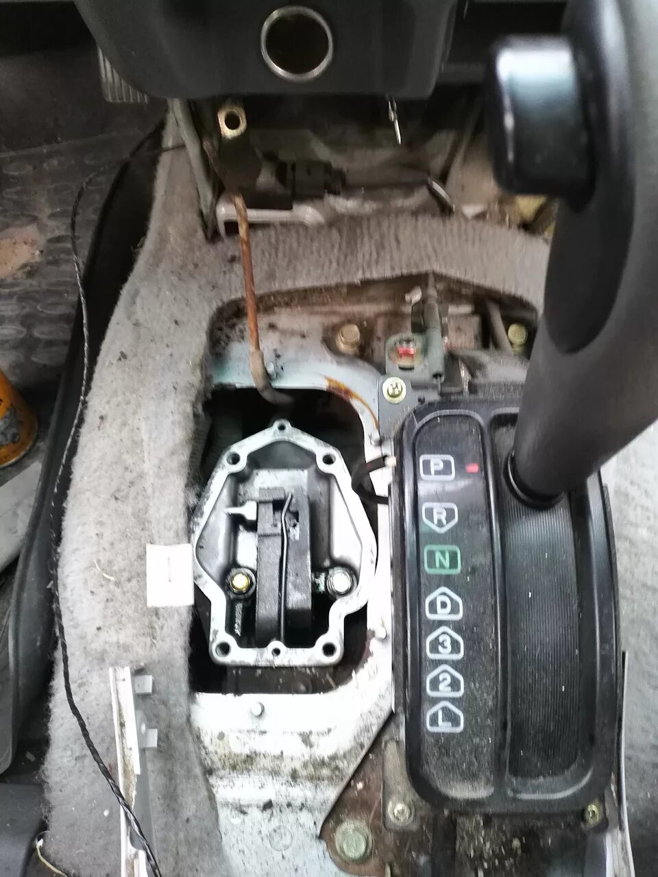 Здт гранта спорт. Тормозит на нейтралке. Схема управления автомобилем с механической коробкой передач. Датчик ручника ваз 2112. Тормозит на нейтралке.