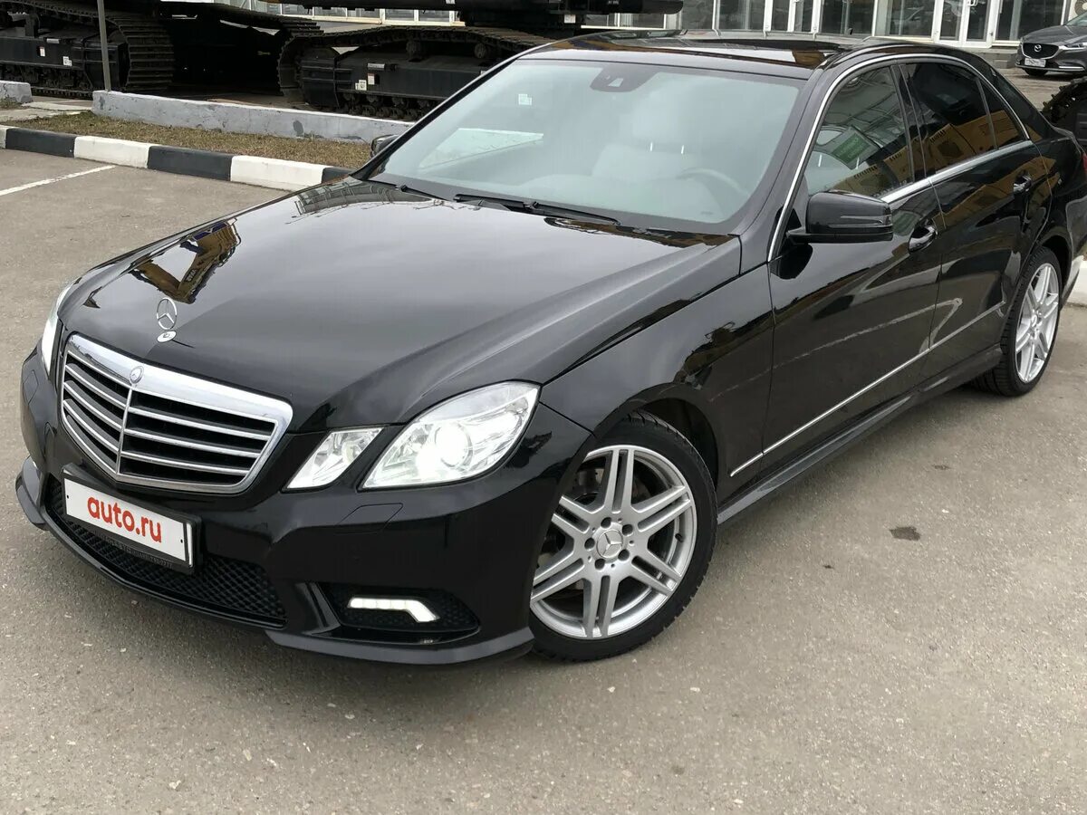 Купить мерседес е класса в россии. Mercedes e300 w212. Мерседес е300 черный 2011. Мерседес е 300 черный. Мерседес w212 2009.