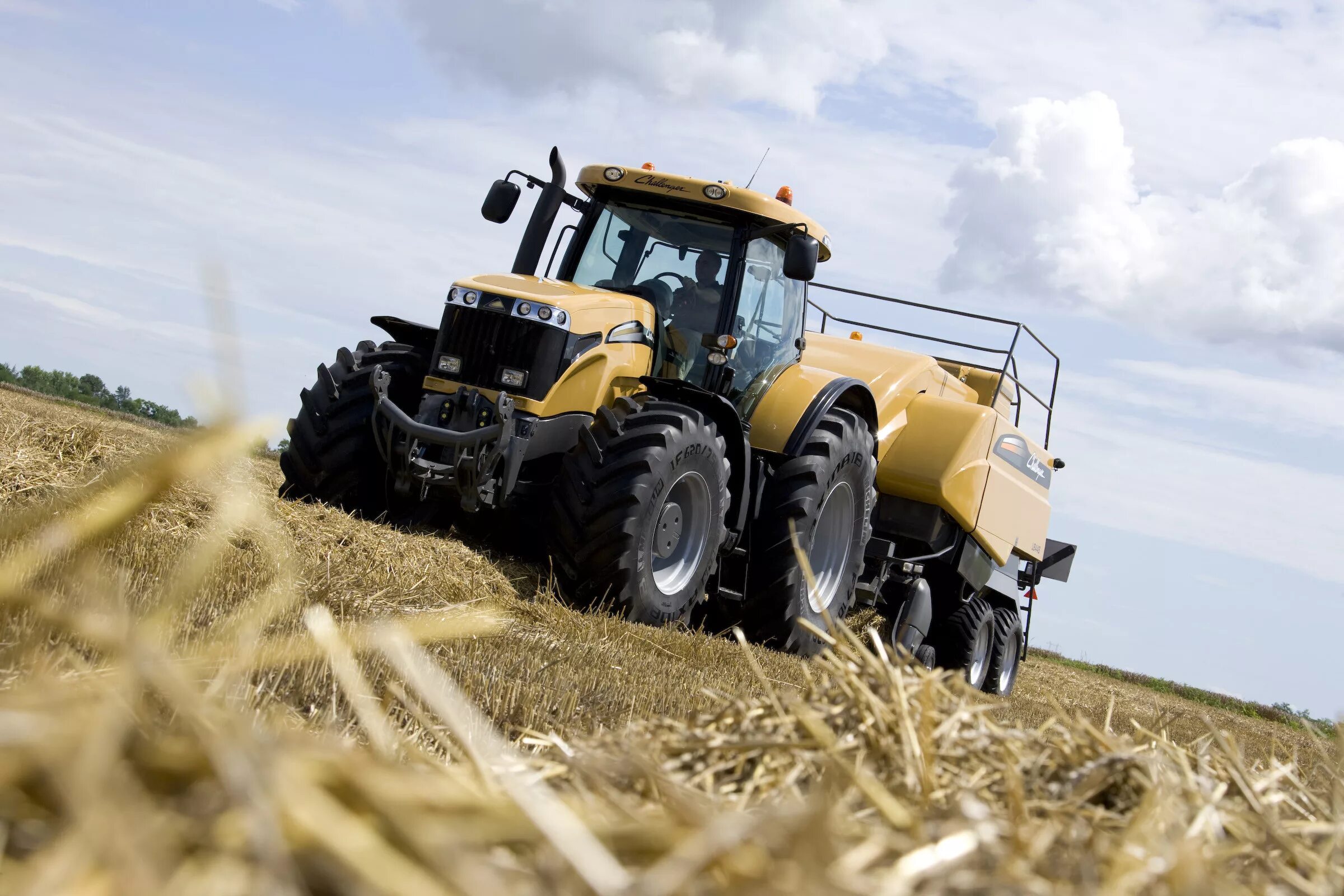 Зерноуборочный комбайн агромаш 5000. Приобретение сельхозтехники. Машинно тракторный агрегат. Сельскохозяйственные машины 2021. Сельскохозяйственный трактор ростсельмаш.