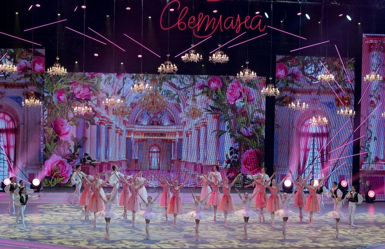 балет щелкунчик гкд. щелкунчик сценография. щелкунчик кремлевский дворец. балет щелкунчик кремлевский дворец. щелкунчик кремлевский балет.