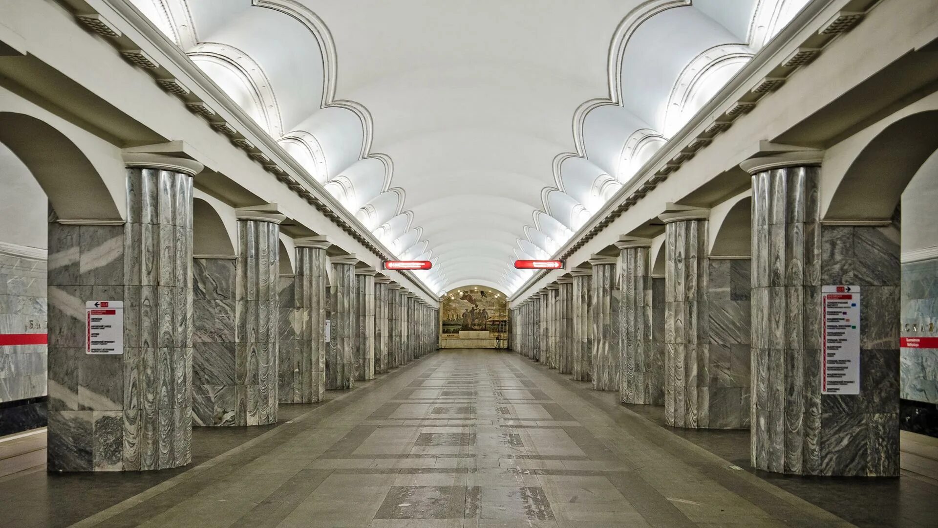 Станция метро балтийская закрыта. Метро балтийская питер. Станция балтийская санкт-петербург. Станции метро фото. Спб метро балтийская фото снаружи.