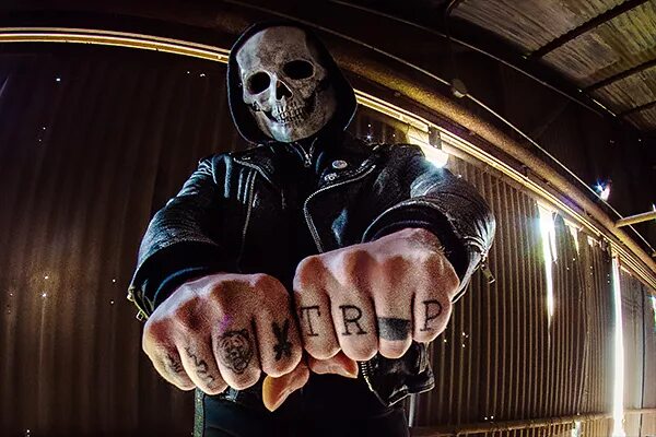 Gost исполнитель синтвейв. S. Gost музыкант. Gost музыкант. Behemoth - (gost) perturbator.