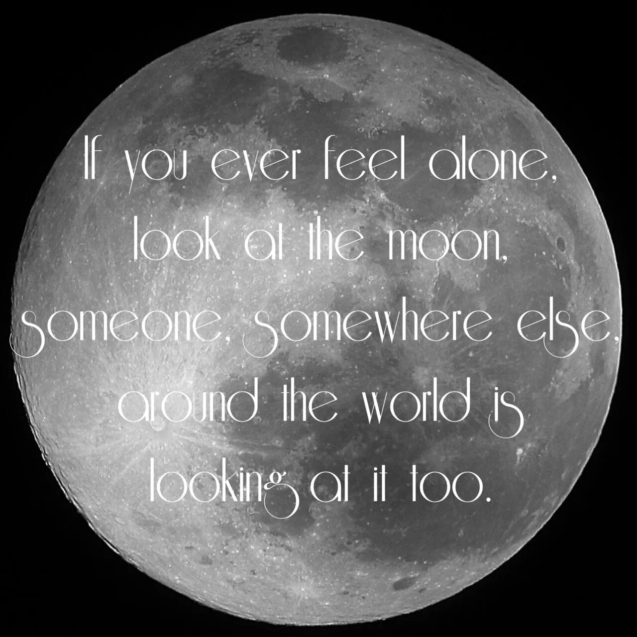 Feeling moon. Луна картинка с надписью. русские надписи на луне. moon надпись картинки.