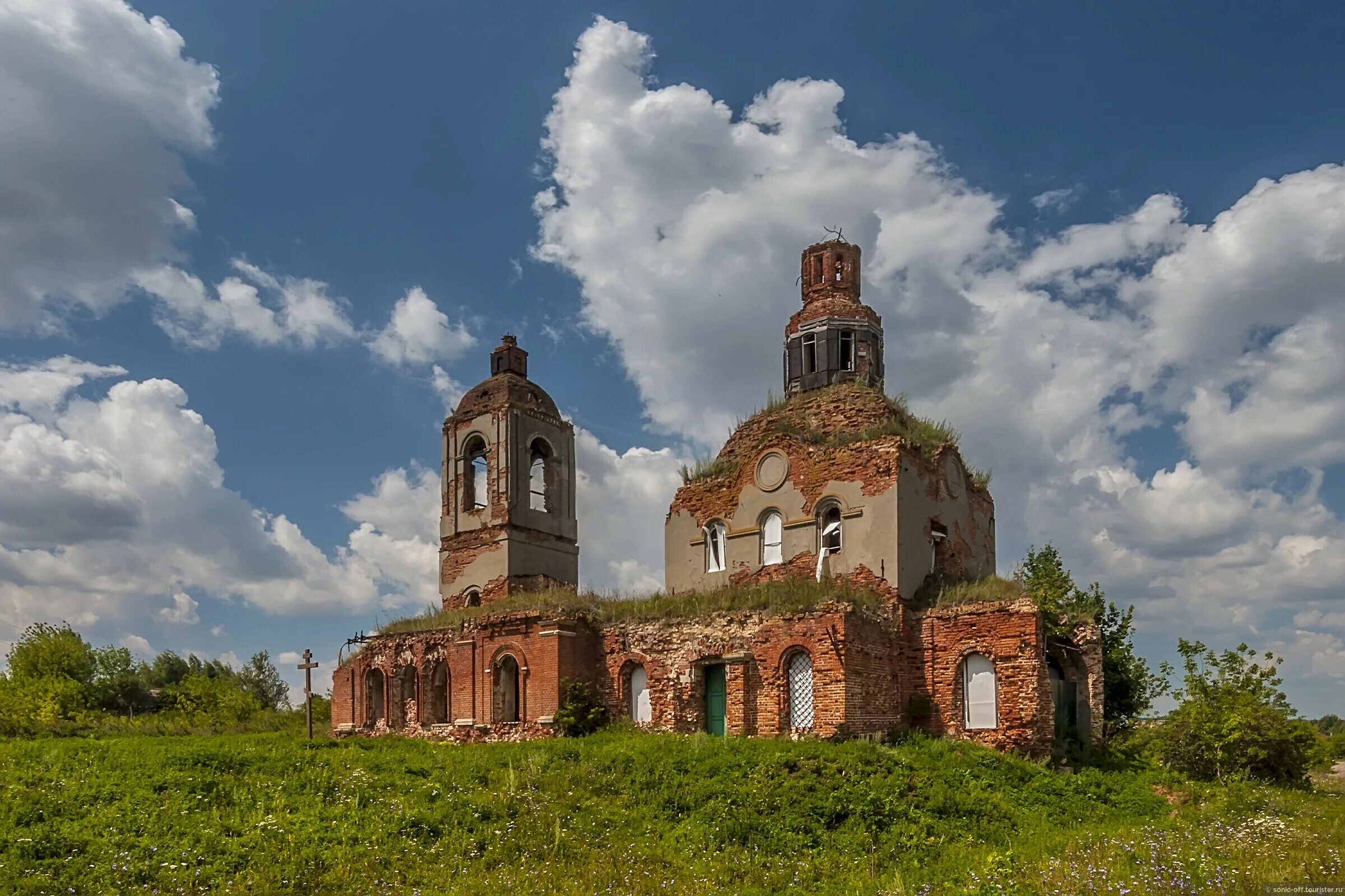 Тульская область Кимовский район Куликовка Церковь Михаила Архангела Фотография