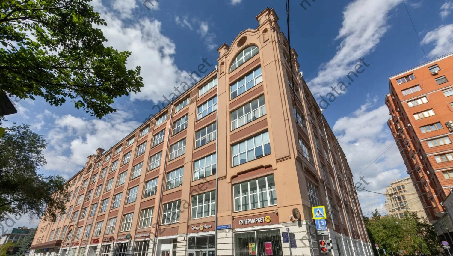 Г. Краснопролетарская 2/4 бц эрмитаж. Москва, краснопролетарская улица, 2/4. , 4. Г.