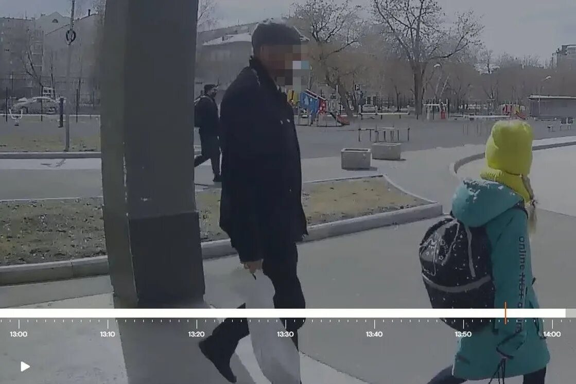 подозрительный юноша 18. парни с района. подозрительный партнёр сериал кадры. фотографии подозрительных людей. подозрительный мужчина в московском районе.