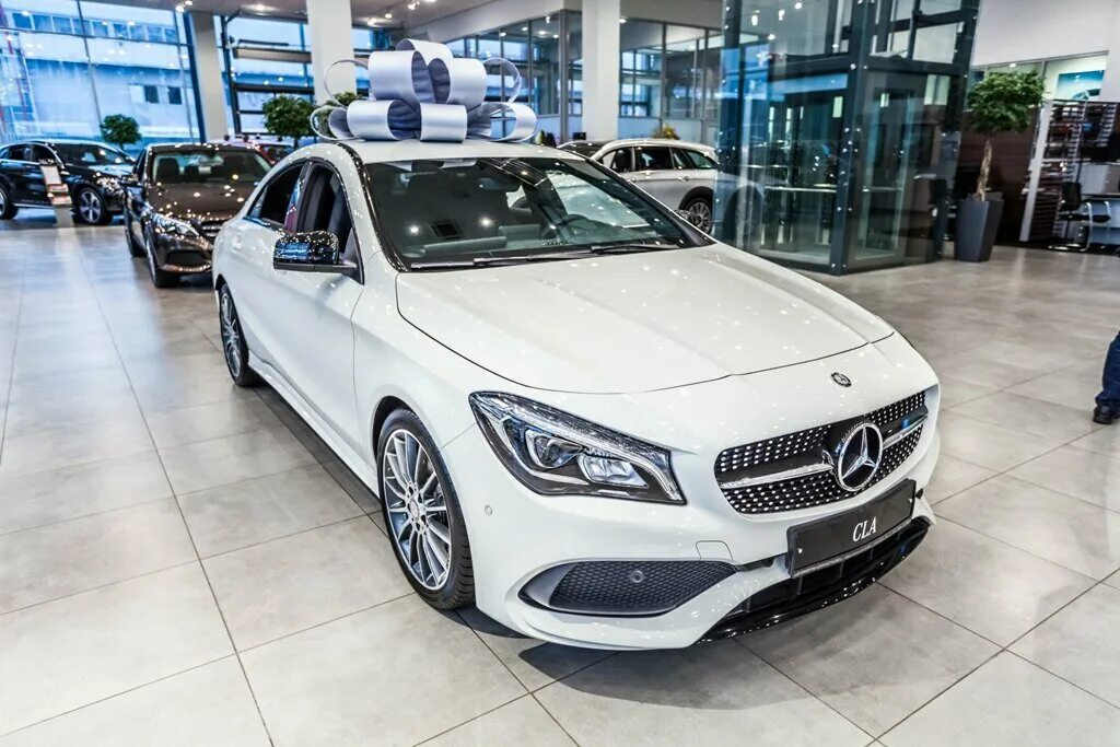 Мерседес ЦЛА 200 2018. Мерседес ЦЛА 2018. Mercedes Benz CLA 200 2018. Mercedes CLA 200 2018.