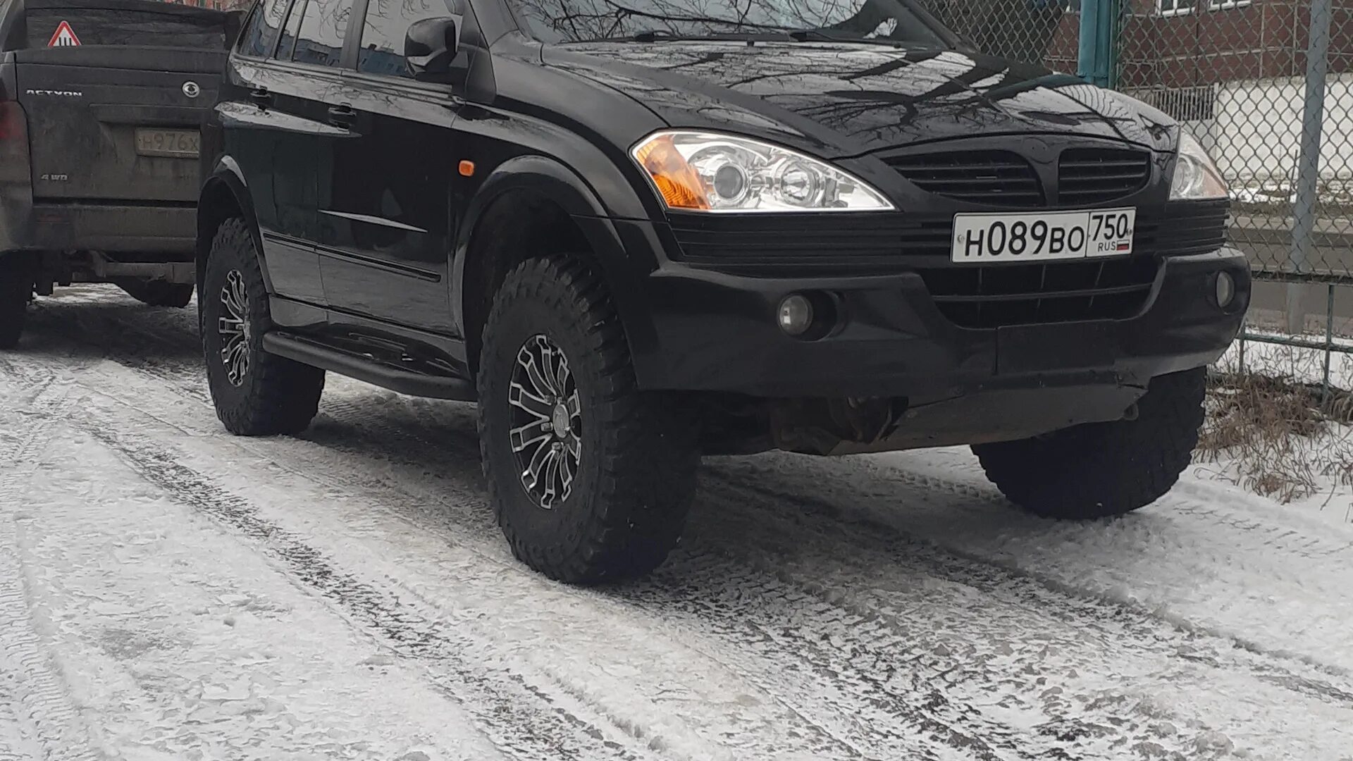 Летняя резина кайрон. SSANGYONG Kyron 235/85 r16. 235 85 16 Санг енг. Саньенг Кайрон на 35 колесах. 33 Колеса SSANGYONG.