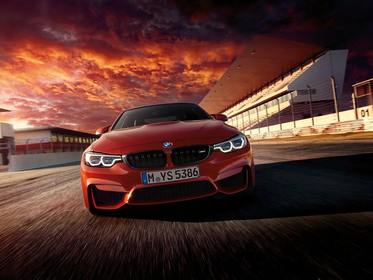 Bmw m4 cs. Bmw m4 спереди.