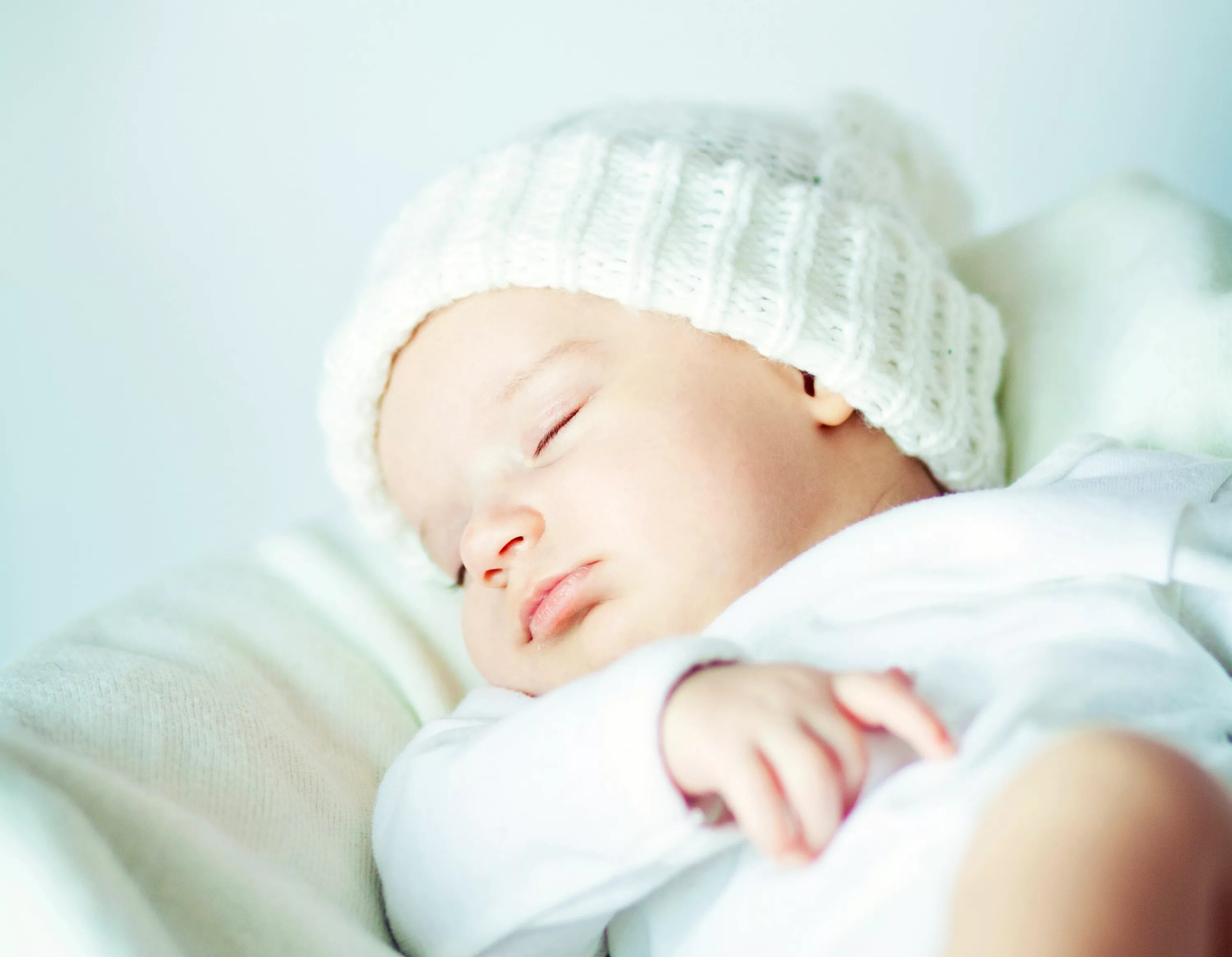 К чему снится ребенок новорожденный мальчик женщине. Новорожденный. Новорожденный ребенок. Спящие малыши.