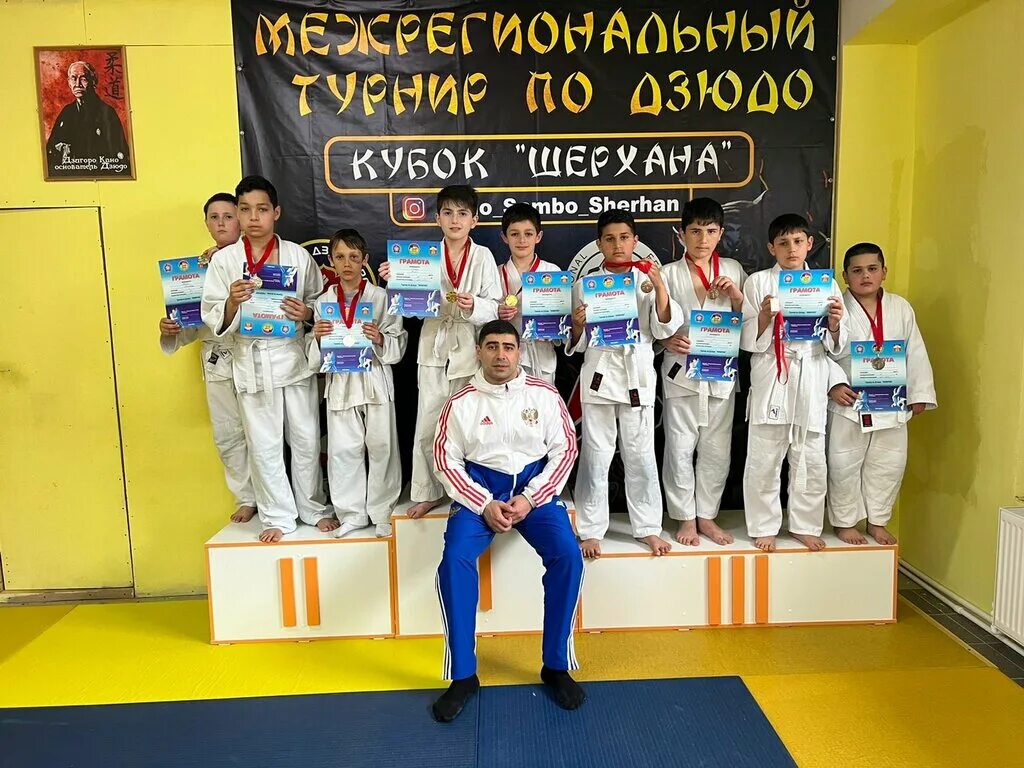 центр дзюдо тренажерный зал. 04. дзюдо михайловск гармония. петросян карлос дзюдо. дзюдо михайловск гармония.