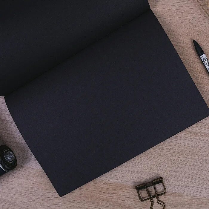Черная матовая бумага. Черная бумага. Черная дизайнерская бумага. Печать на черной бумаге.