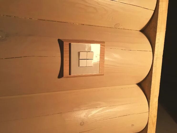 Лиственница тонкомер. Оцилиндрованное бревно 240 мм. Оцилиндрованное бревно 100 мм. Оцилиндрованное бревно 240 мм. Дерево бревно.