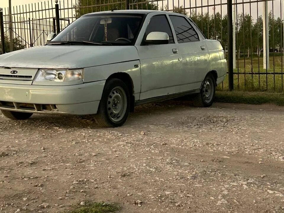 Жигули 2110. Ваз 2110 год выпуска. Ваз 2110 серебристая 2002 год. Ваз 2110 1. Ваз 2110 2014.