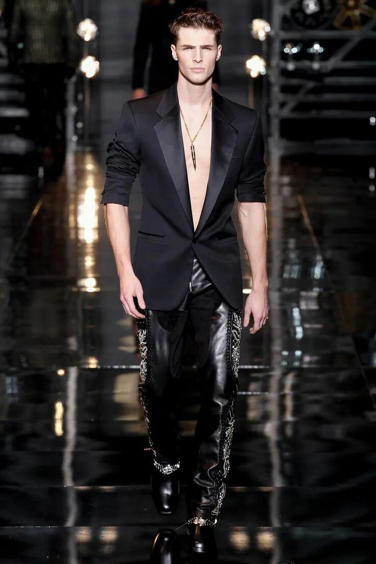 Мода мужские модели Giorgio Armani Fall 2015 Menswear Look 12 of 56 Menswear, Mens winter fashio
