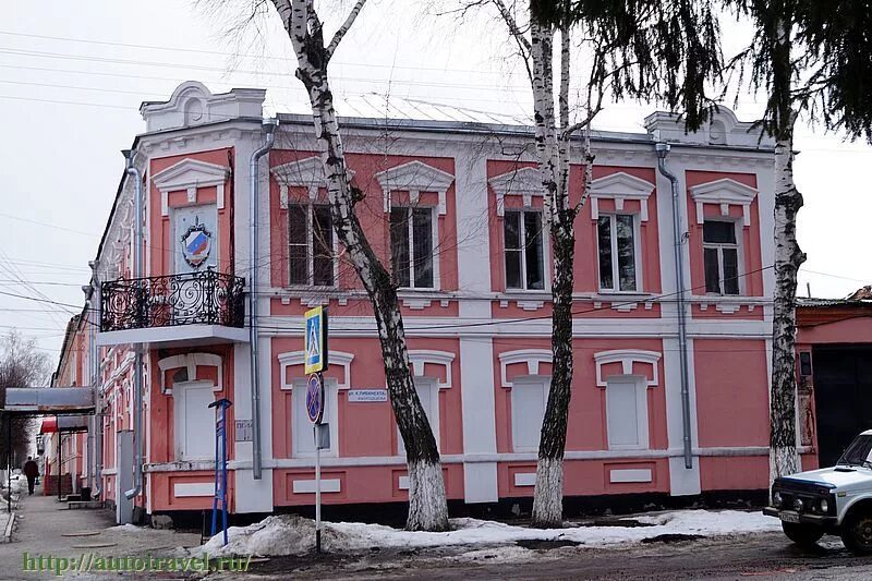 Архитектура города Рыльска. Город Рыльск Курской области. Кафе Классик Рыльск. Рыльск достопримечательности. Ооо рыльск