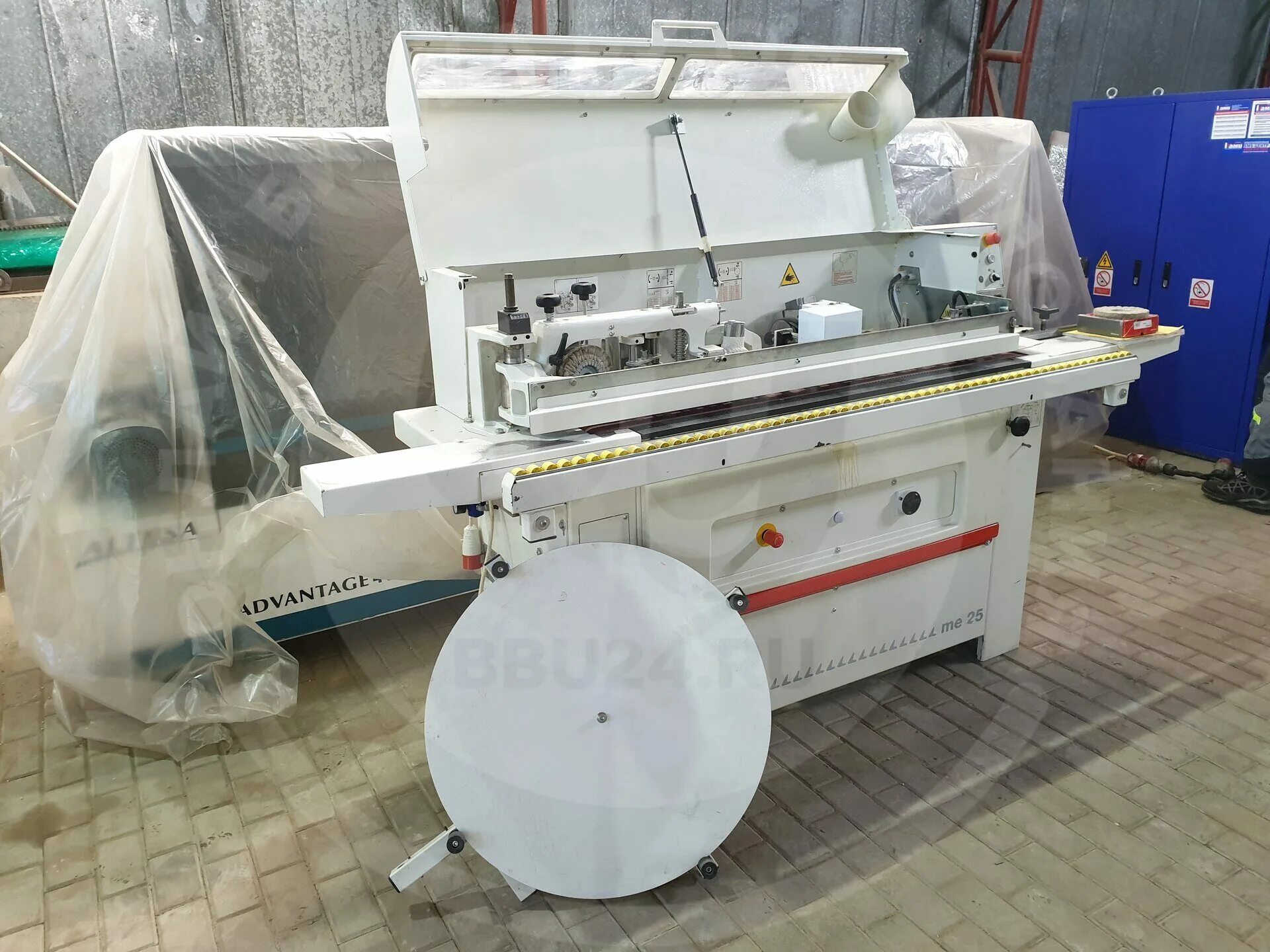 Scm minimax. Кромкооблицовочный станок scm. scm minimax me 25. кромкооблицовочный станок scm olimpic k201. станок scm minimax cu 300c.