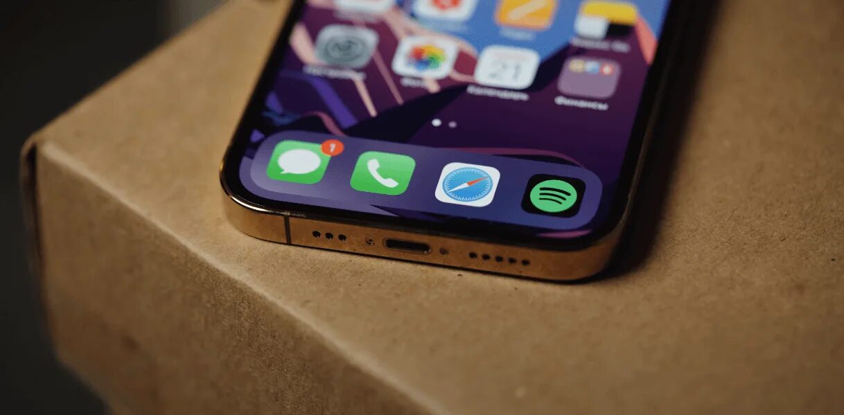 Плюсы и минусы айфона 6. Минусы айфона 11. Айфон 13 с 2 камерами. Iphone 14 pro max. Минусы айфон 12 про.