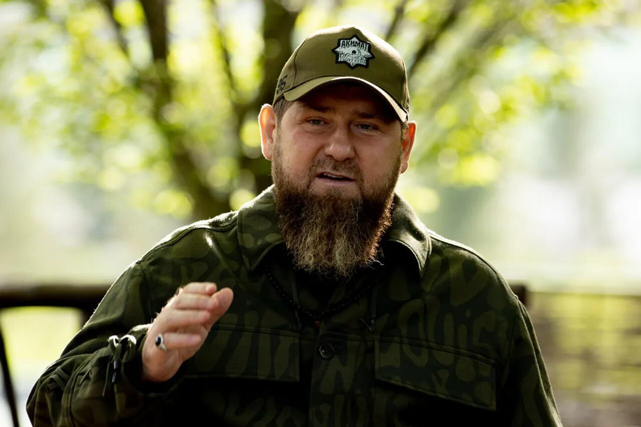 Наим шарипов. Ахмат солдаты. Ваха хамбулатов асхаб фото. Командир батальона ахмат. Армия кадырова.