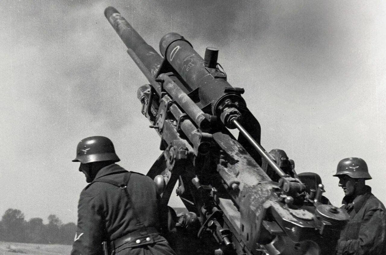 88-мм зенитки flak 18/36/37. 88-мм зенитки flak 18/36/37. 88 мм немецкая. 88 мм зенитка flak 18/36/37/41. 88 мм немецкая.