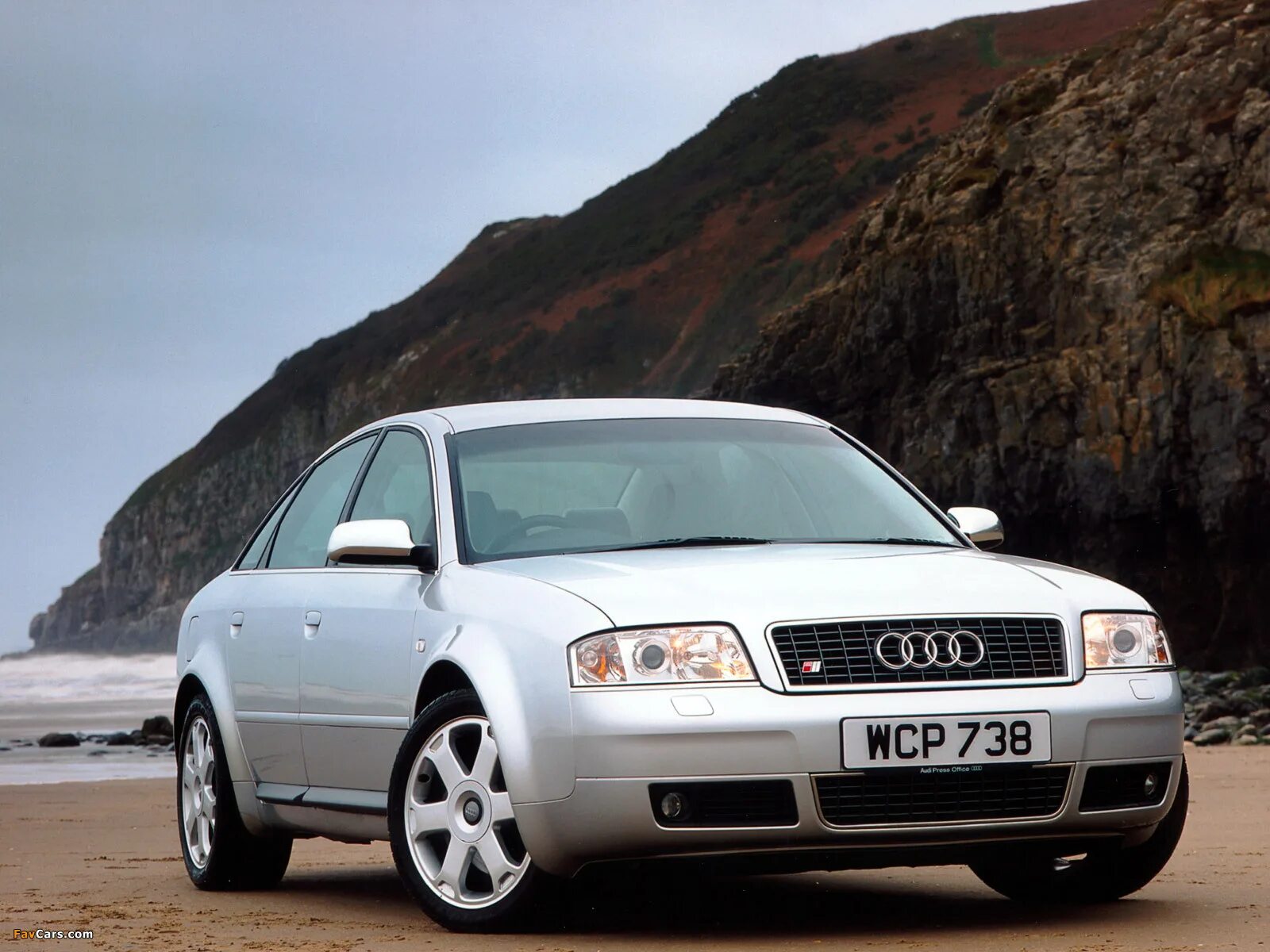 Купить ауди 1999. Audi s6 c5. Audi a6 c5 1999. Ауди s6 1999. Ауди а6 кватро 1999.