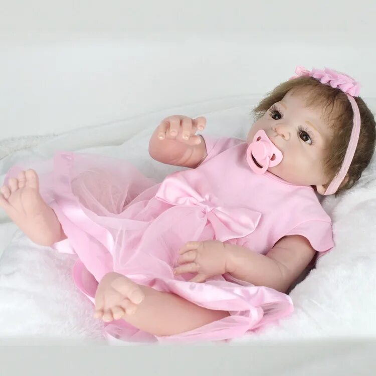 Силиконовая кукла реборн 55 см. Силиконовая кукла реборн 55 см сюзанна rebornland. Силиконовая кукла реборн 55 см. Реборн девочка силиконовая 55 см. Силиконовая кукла реборн 55 см.