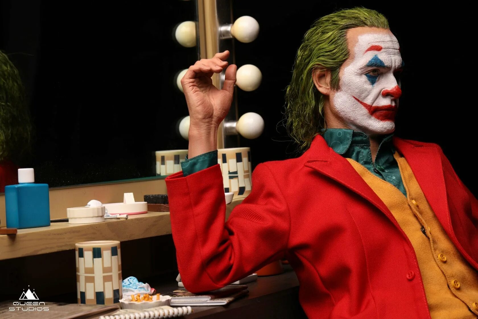 Джокер королев. Джокер королев. Джокер и королева. Inart (queen studio) - the dark knight - joker 1/6. Джокер 2019 кадры со съемок.