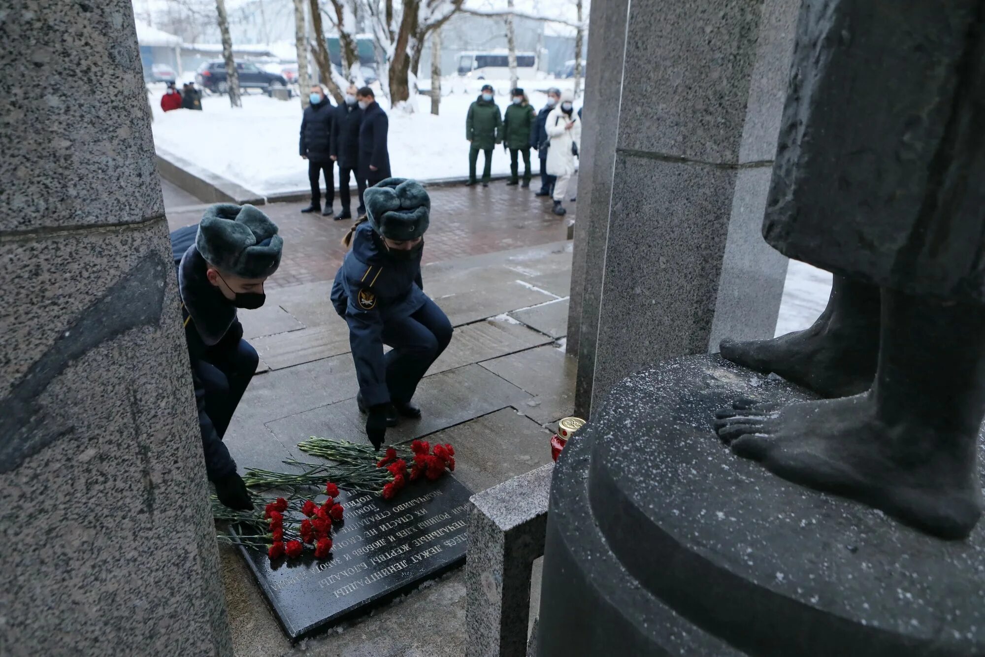 Участник блокады. Памятник блокады Ленинграда в Вологде. Блокада Ленинграда 2024. Памятник блокадникам в Вологде. Вологда памятник жертвам блокадного Ленинграда.