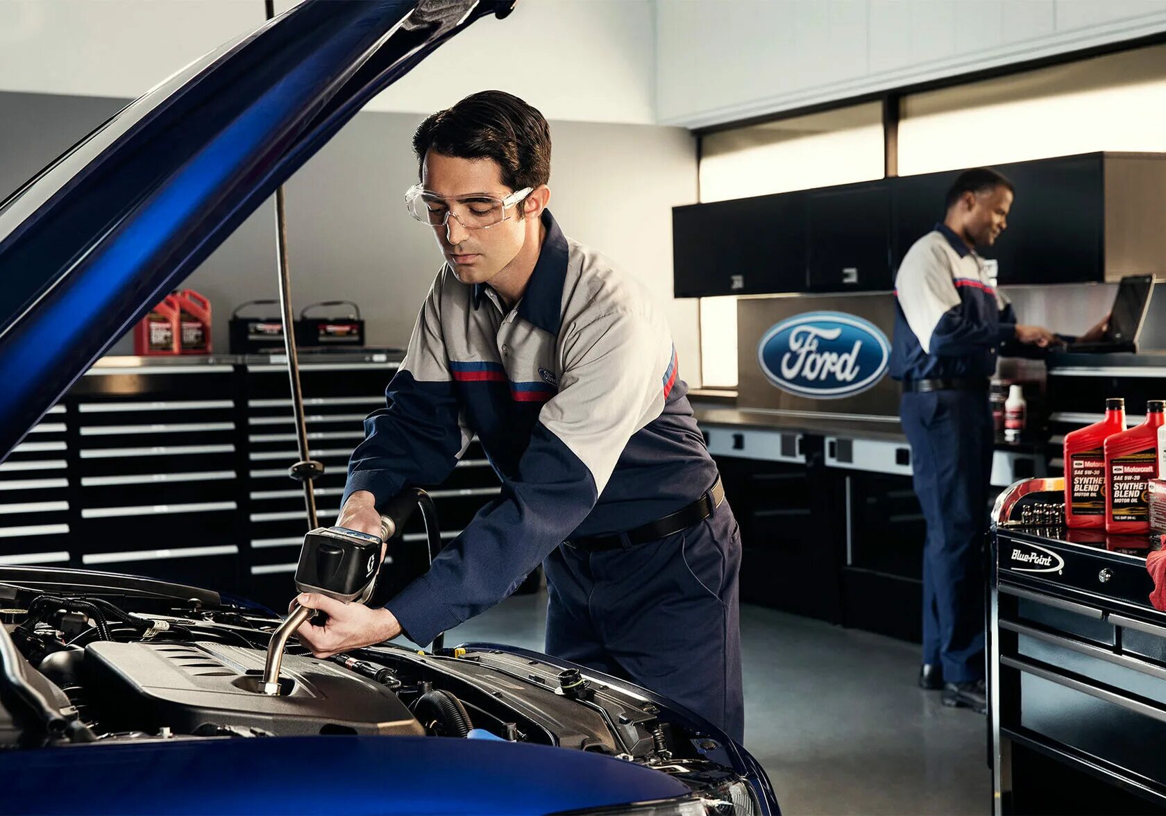 Обслуживание вашего. Ford service. техническое обслуживание форд. сервис в ворде. автосервис форд.