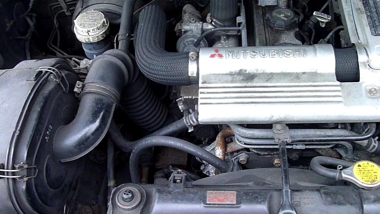 Двигатель Mitsubishi Pajero 2. Паджеро дизель мотор 2.8. Двигатель 2.8 Митсубиси Паджеро. Митсубиси Паджеро 2 2.8 дизель.