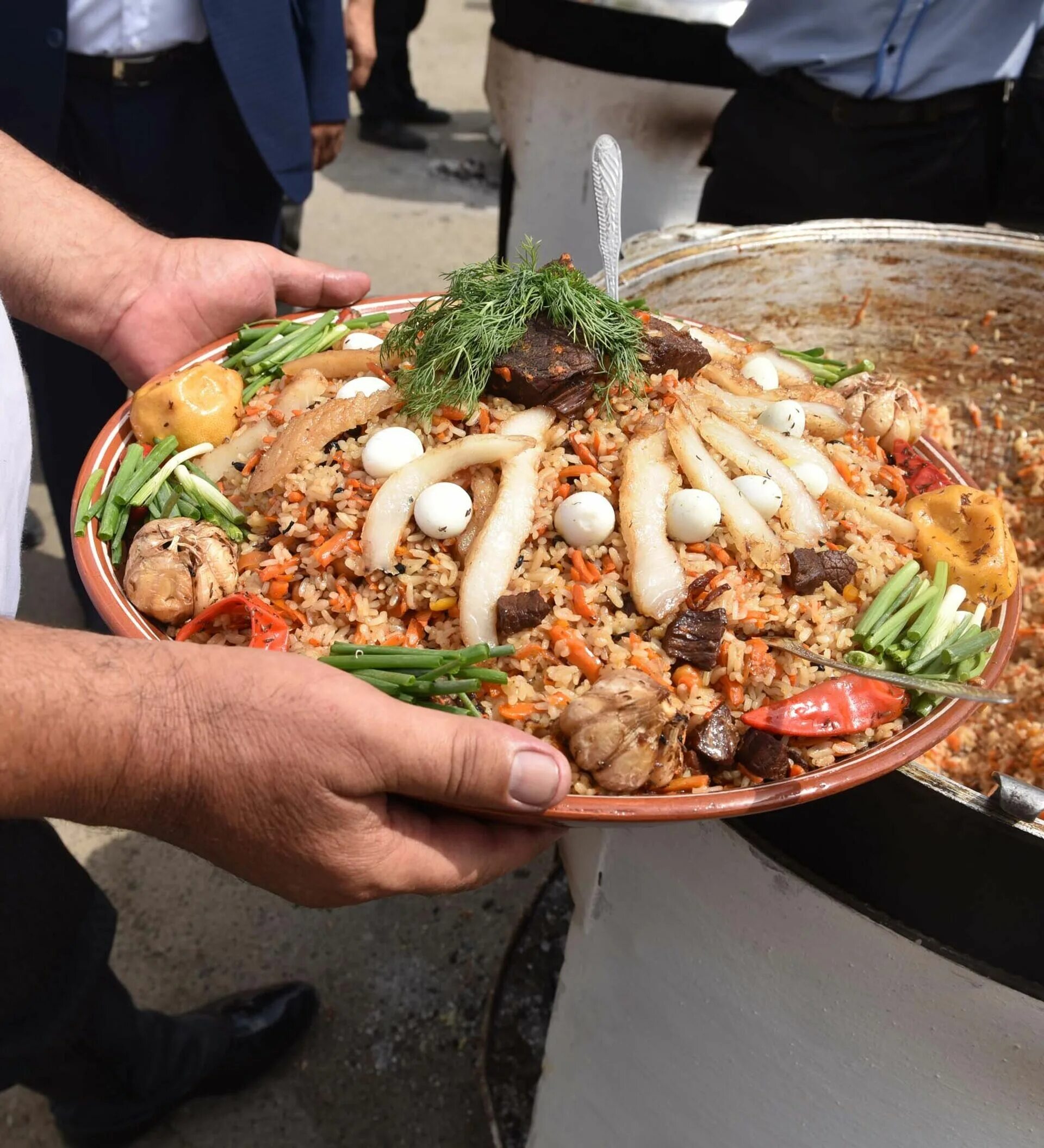 Душанбинский плов. Палов таджикистан оши. Навруз казан плова таджикистан. Палов таджикистан оши. Душанбинский плов.