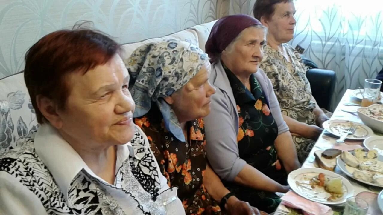 Бабушки женщины сценарий. 85 Лет бабушке. Старушка 85 лет. Бабушка 85 лет фото. Старушка бабуля 85 лет.