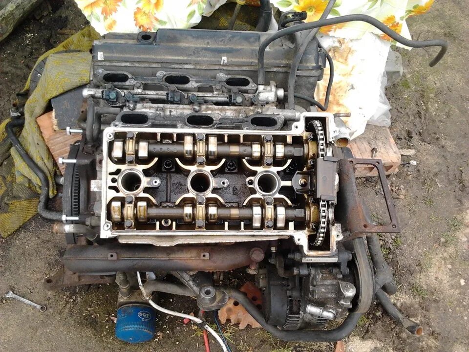 Капитальный ремонт двигателя форд 2. Форд Сиерра двигатель 2.9. Ford Sierra 2.9 crankshaft. Капитальный ремонт двигателя Ford Transit 2.2. Головка двигателя Форд Фиеста 1.4 цдти 2004.