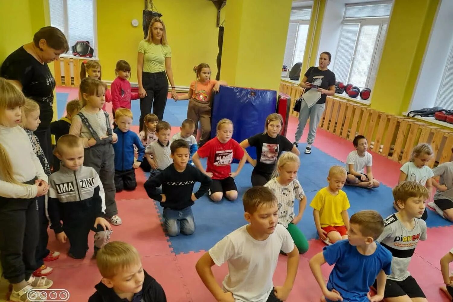 Мадоу 12 детский. Детский сад берёзка чертково. малиновка детский сад берёзка. детский сад 12 березка малиновка калтан. экскурсия «мой детский сад».