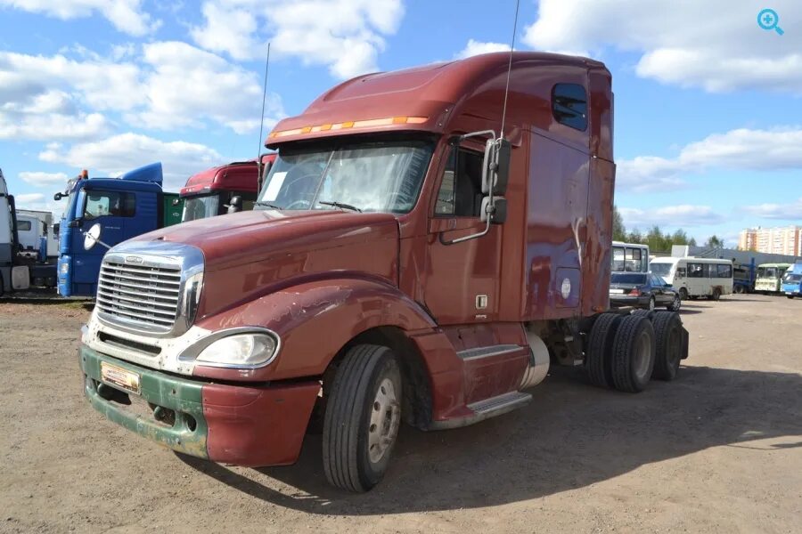 Куплю тягач бу недорого. Freightliner Columbia 2002. Фредлайнер коламбия 2002 год. Американский седельный тягач freightliner. Фредлайнер коламбия красный.