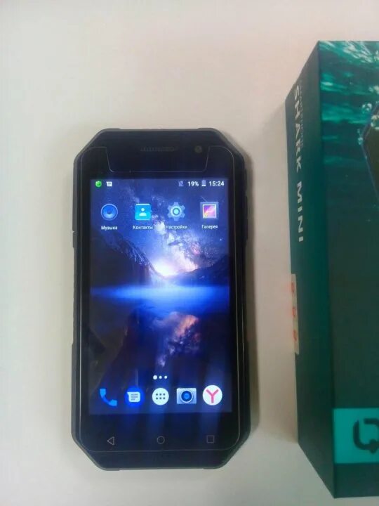 Bq shark. Bq 4077 shark mini. телефон shark mini bq-4077. bq акула. bq shark mini характеристики.