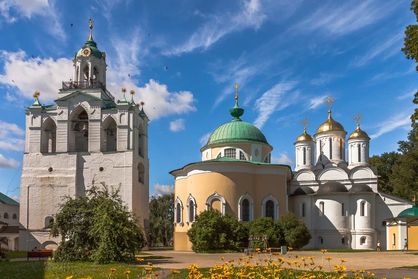 Мужской монастырь ярославль. Спасо0преображенский монастырь в Ярославле. Спасо-Преображенский собор Спасского монастыря в Ярославле. Спасо-Преображенский монастырь Ярославль. Ярославский Спасо-Преображенский монастырь в Ярославле.