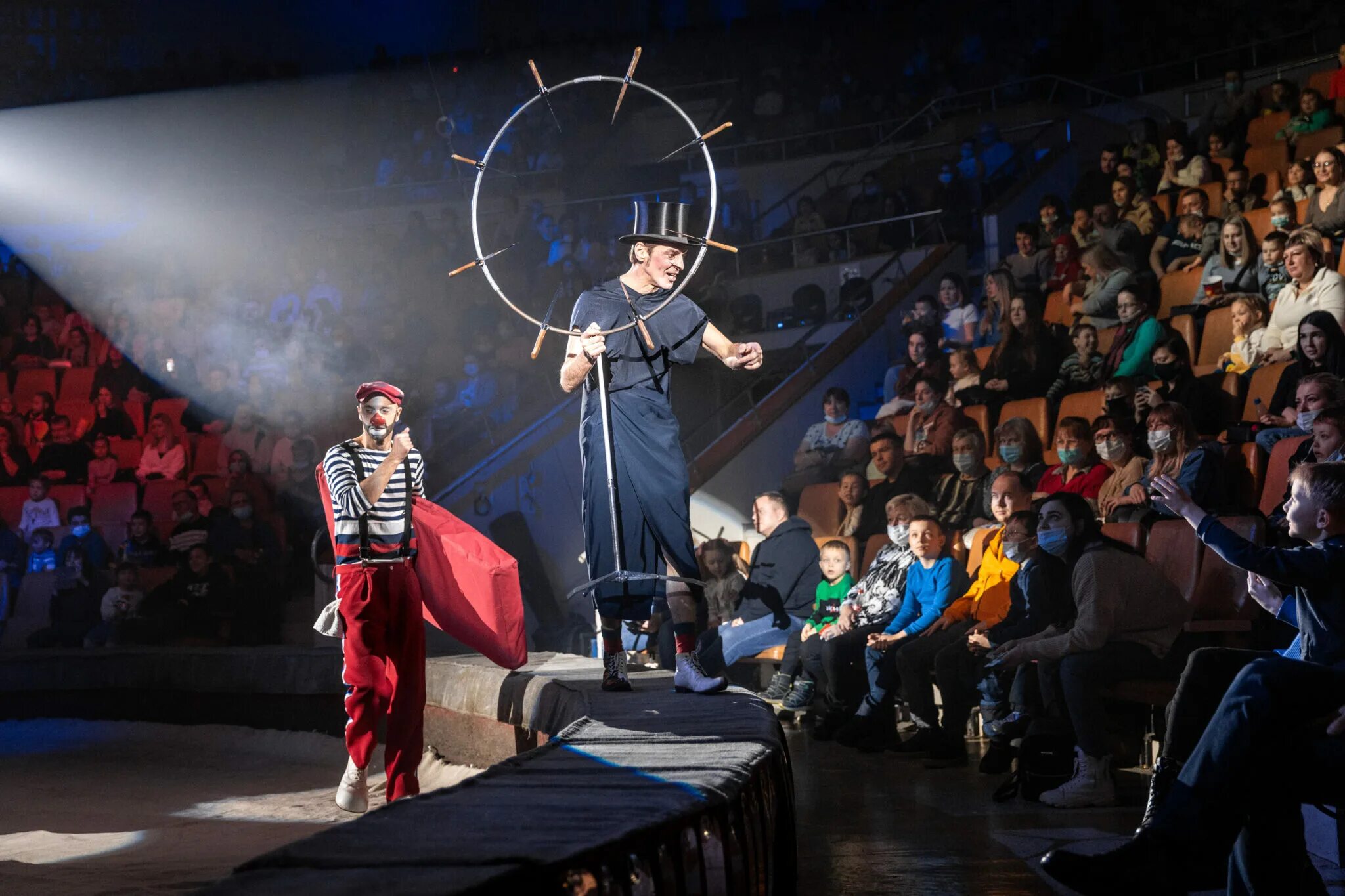 гии эрадзе. цирк гии эрадзе воронеж. шоу 5 континентов гии эрадзе воронеж. цирк воронеж новогоднее представление. цирк гии эрадзе воронеж 2021.