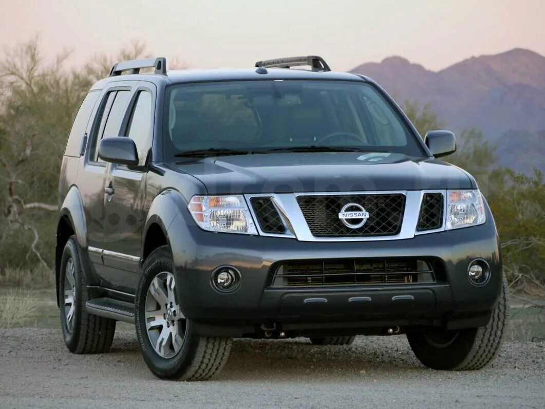 Ниссан патфайндер купить бу авито. Nissan Pathfinder 2010. Ниссан Патфайндер 2011. Nissan Pathfinder 2011 года. Nissan Патфайндер с 2011.