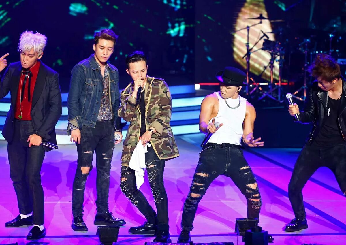 Big bang made. Made tour. Made tour. Big bang концерт. Фото big  bang challenge.
