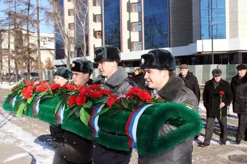 Гирлянда на памятник