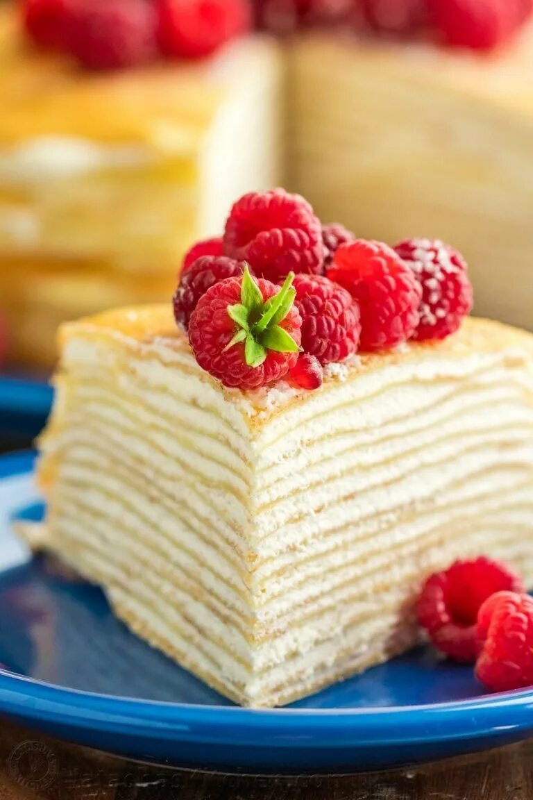 Блины с кремом чиз. Блинный торт Шантимель. Блинный торт пломбир. Сладкие блинные торты. Блинный торт сладкий.