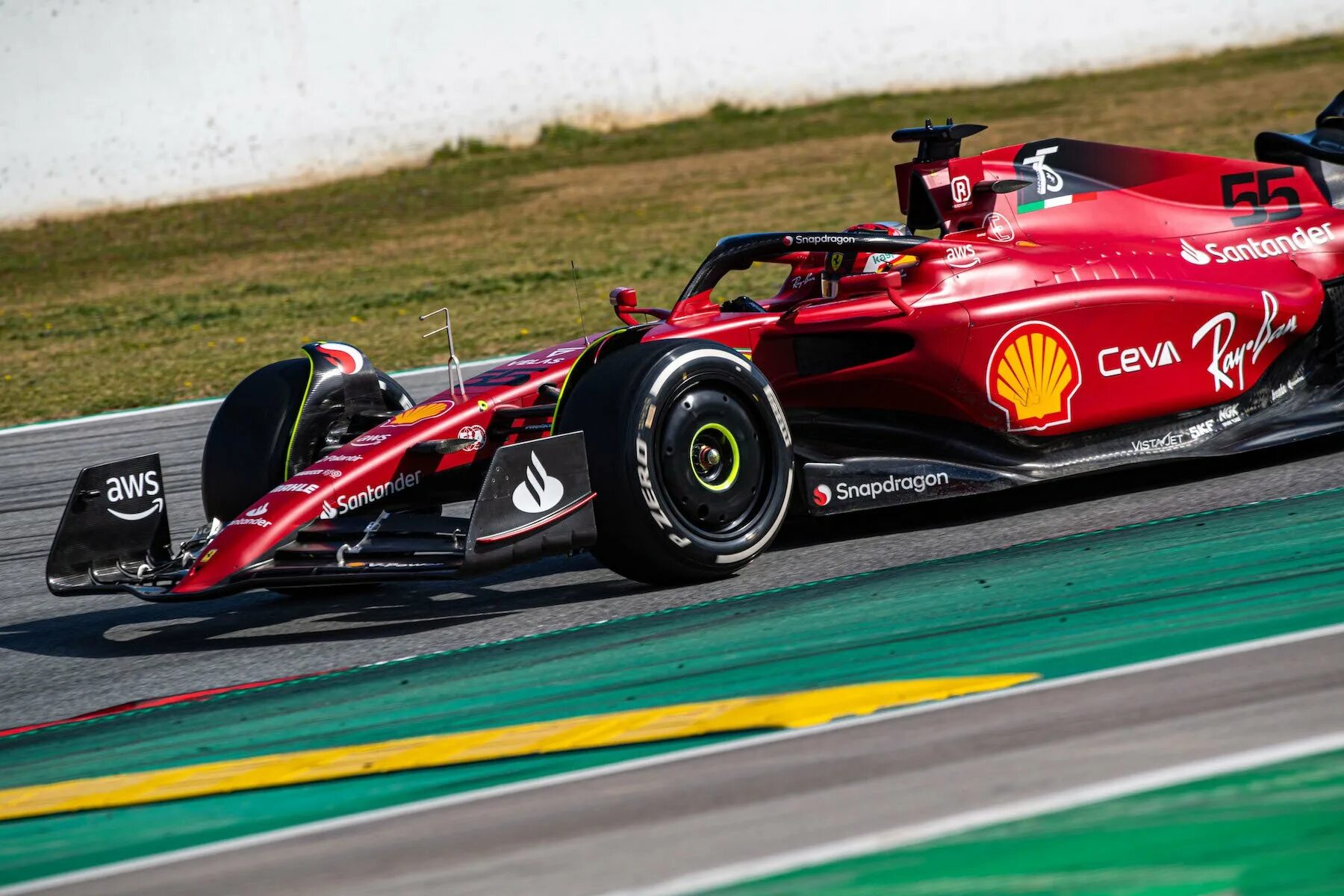 Формула 1 17. Болид Феррари ф1 2022. Ferrari Болид f1 2022. Ferrari f1-75. Феррари ф1 75.